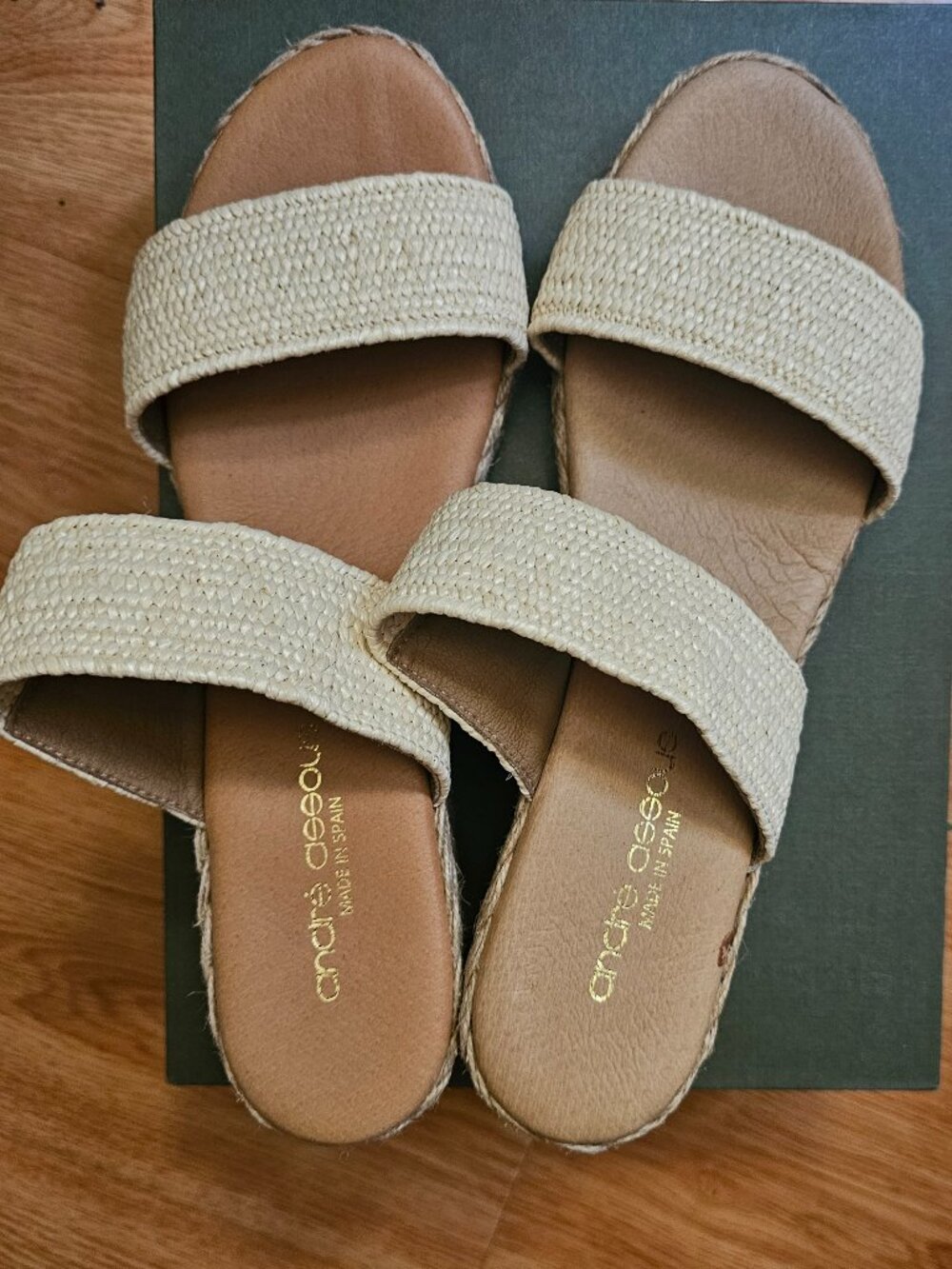 Andre Assous Beige Woven Espadrille Wedge Slide Sandals EU 40 Floor Sample
